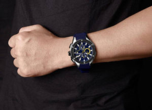 Add Some Timeless Luxury To Your Everyday Style With Chronograph Watch