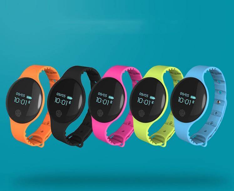 All In One Fitness Tracker With Larger Touchscreen See Everything At A Glance