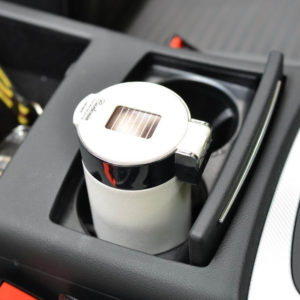 Chiziyo Portable Led Light Ashtray Universal Cigarette Cylinder Holder Carbon Fiber Car Ashtray