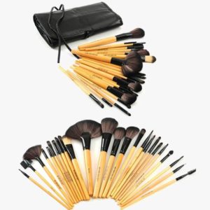 Deluxe Brush Set 24 Piece With Wooden Body