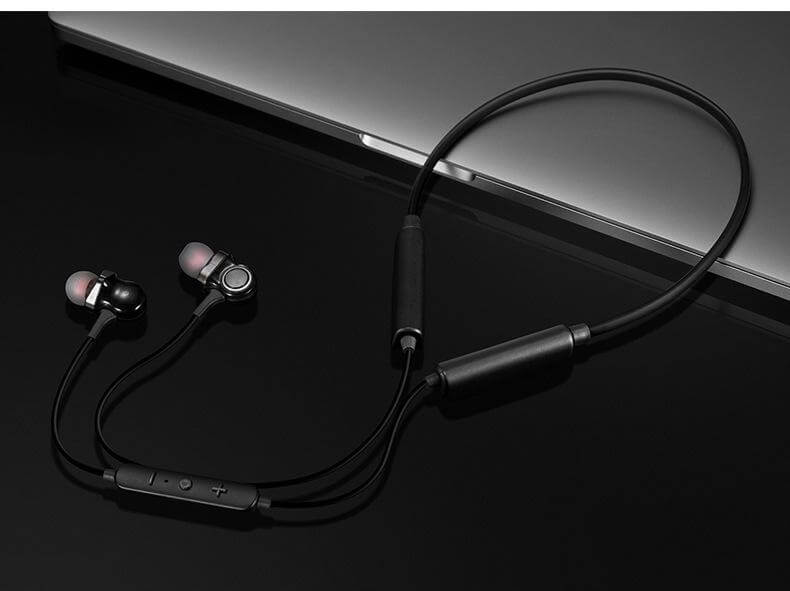 Enjoy The Stereo With Bluetooth Earphone Dont Let A Sound Go