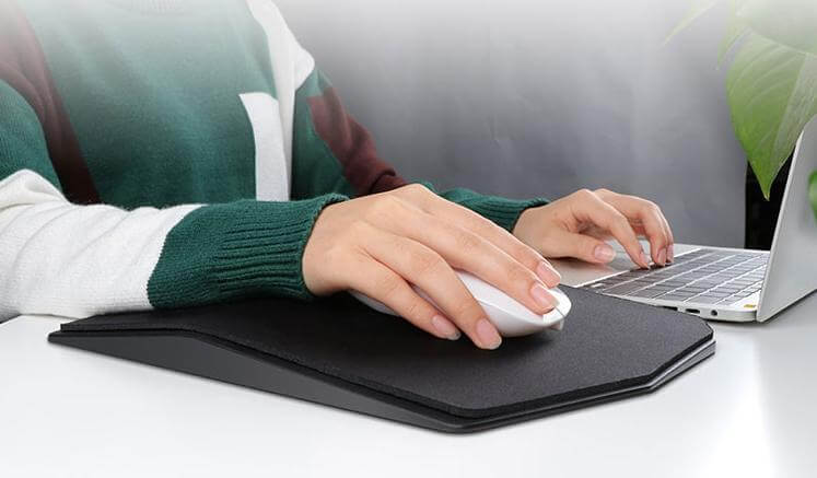 Ergonomically Designed Mouse Pad With Wrist Support Pain Relief