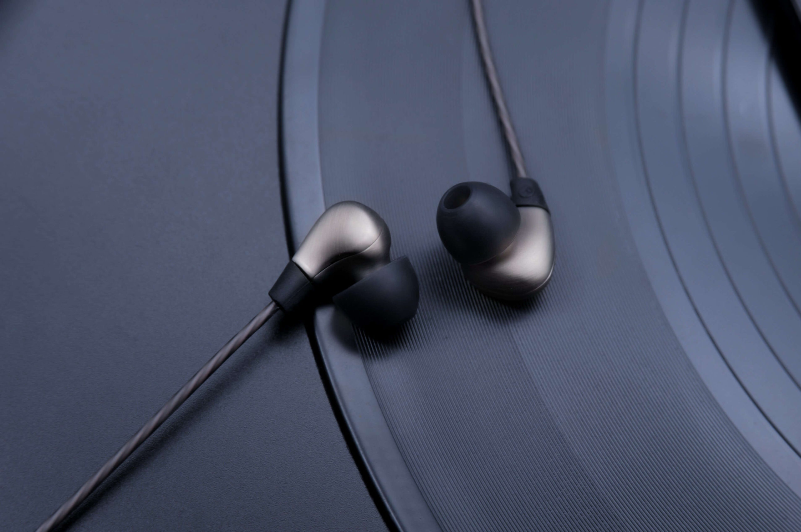 Fall Asleep To Music Comfortably With Deep Bass Earphones 1 Scaled