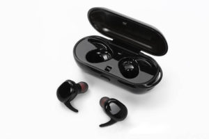 In Ear Waterproof Wireless Bluetooth Earphone With Charging Box