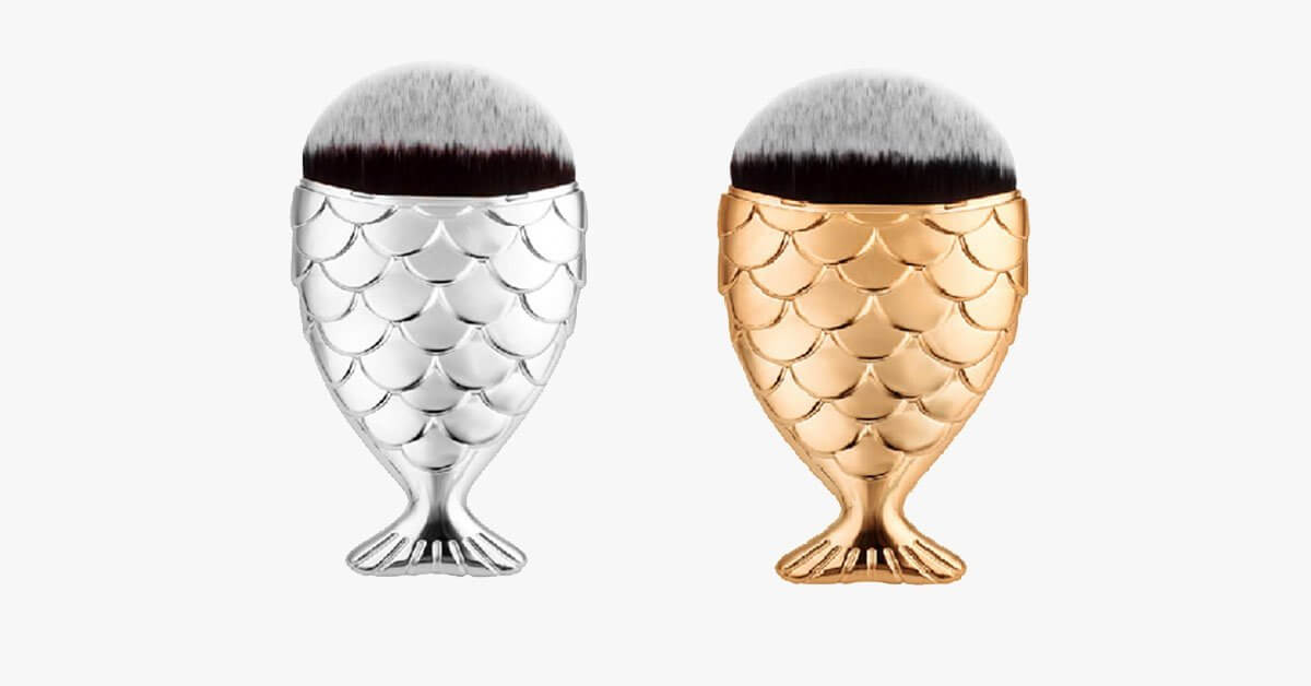 Pair Of Fishtail Brushes Providing Your Flawless Coverage