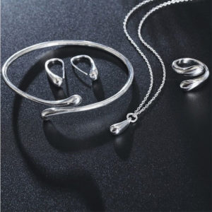 Silver Waterdrop Necklace Set