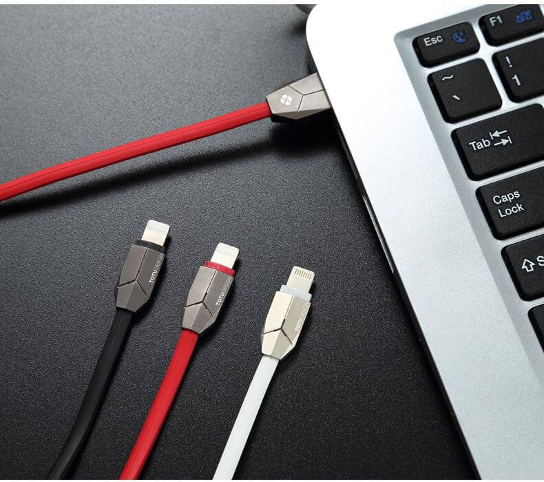 Smart Lightning Cable Inspired By Alienware