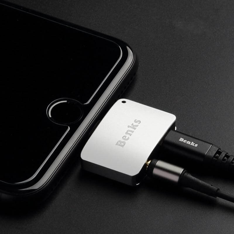 The Most Coolest Lightning Audio And Charge Adapter For Iphone 7 7Plus