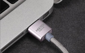 The World First Double Sided Reversible Micro Usb Charging Cable