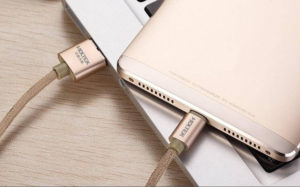 The World First Double Sided Reversible Micro Usb Charging Cable
