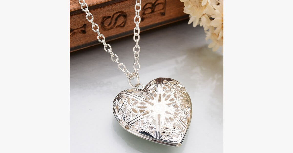 Valentine S Love Pendant Necklace Intricately Designed With Floral Detailing And Has A Motif Locket Cover