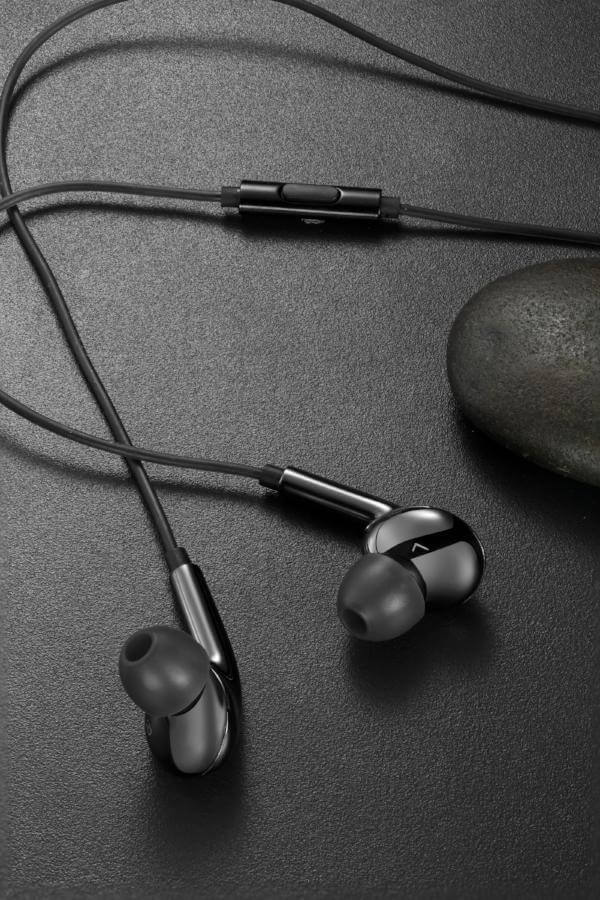 When Graphene Finds Its Way Into Earphones The Worlds First Graphene Membrane Earphones