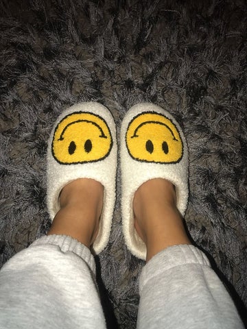 SmileySole – Smiley Slippers