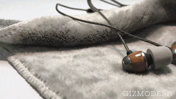 Classy Extra Bass Wood Earphone – A Symbol Of Nature For Music Lovers